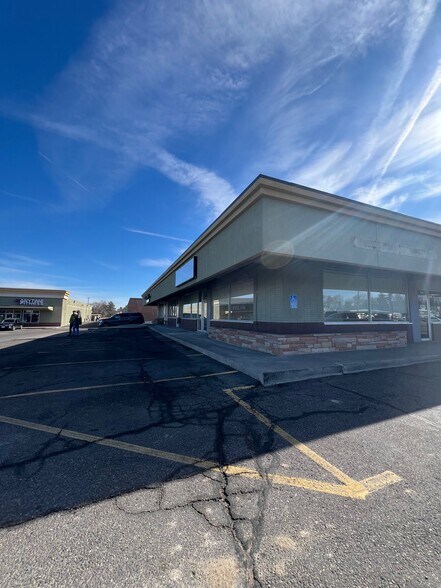 528-550 Blue Lakes Blvd N, Twin Falls, ID à louer - Photo du bâtiment - Image 2 de 12