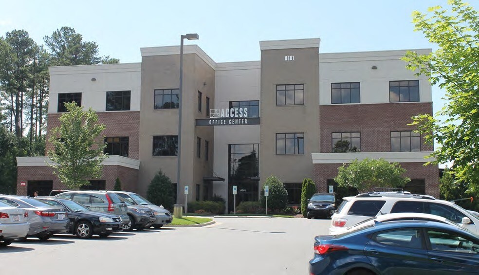 8801 Fast Park Dr, Raleigh, NC à vendre - Photo du bâtiment - Image 3 de 62