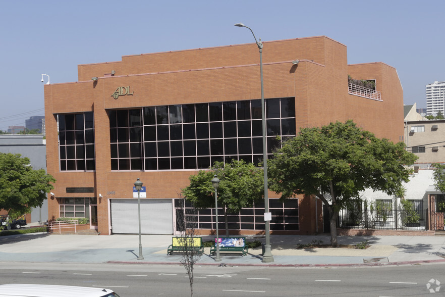 10495 Santa Monica Blvd, Los Angeles, CA for sale - Primary Photo - Image 1 of 1