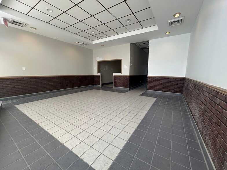 1733-1739 N Harlem Ave, Chicago, IL for lease - Building Photo - Image 2 of 5