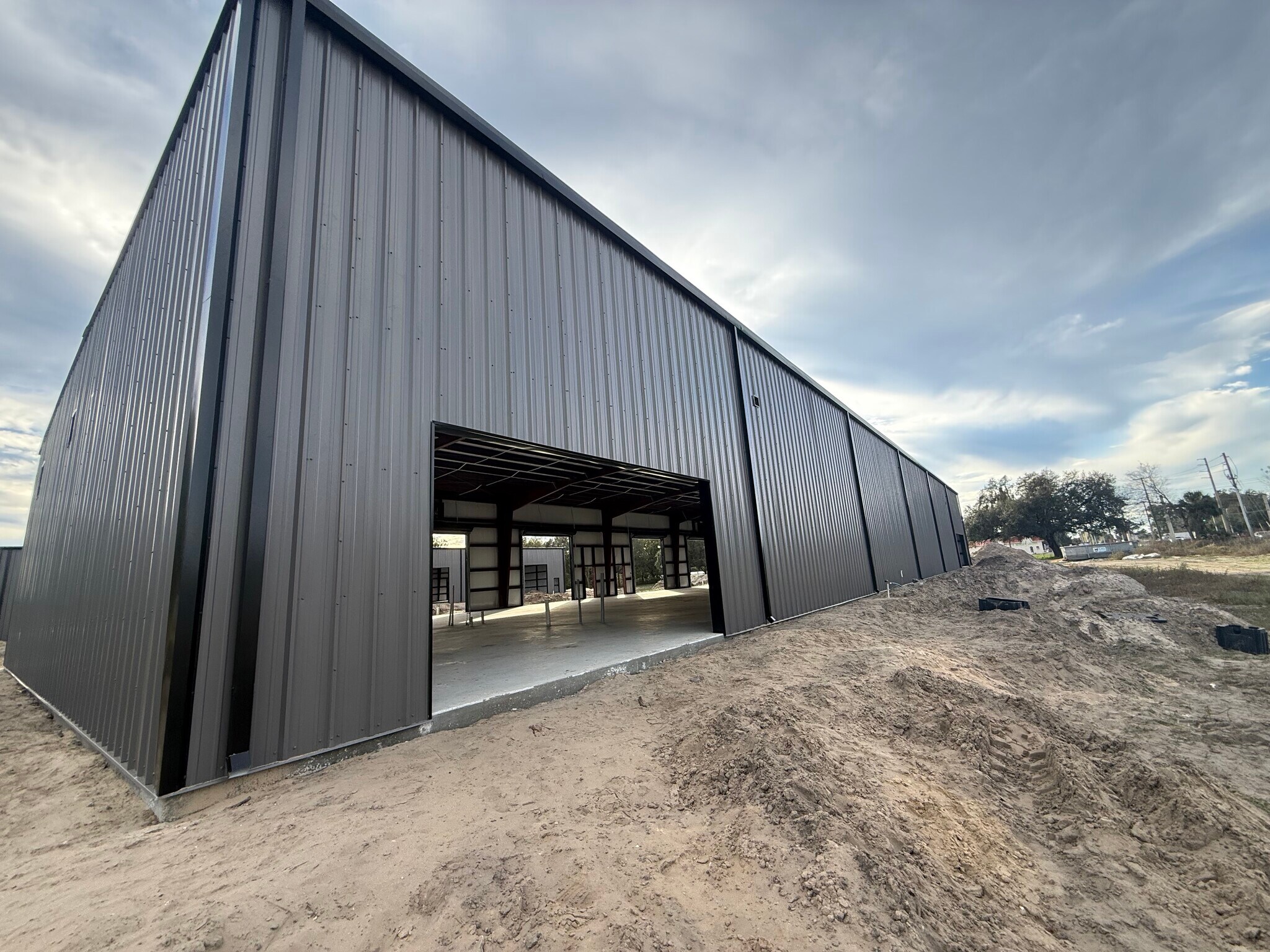 3023 E C 48, Center Hill, FL for lease Primary Photo- Image 1 of 15