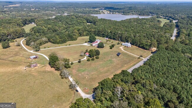 More details for 1051 Meadow Ln, Madison, GA - Hospitality for Sale