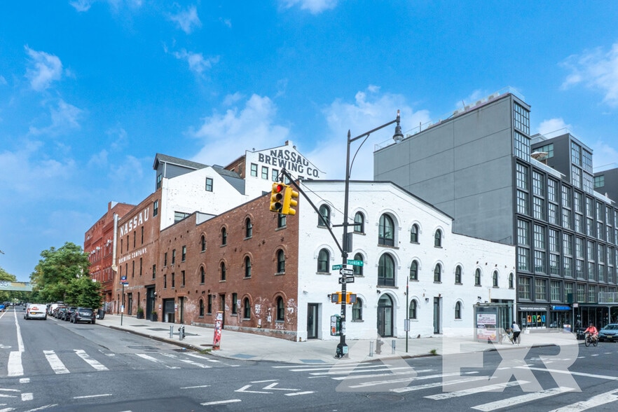 945 Bergen St, Brooklyn, NY for lease - Building Photo - Image 3 of 8