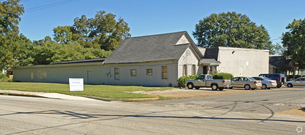 2634 Yale Ave, Memphis, TN for lease - Building Photo - Image 2 of 4