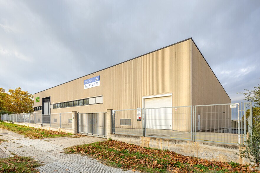 Carrer de Ramon Farguell, 51-53, Manresa, Barcelona à vendre - Photo du bâtiment - Image 3 de 8