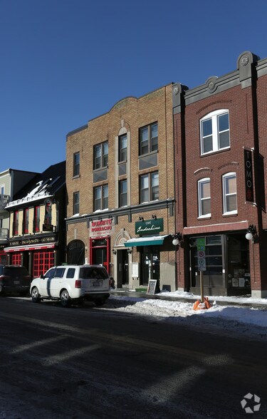 105-105A Clarence St, Ottawa, ON à louer - Photo du bâtiment - Image 3 de 3