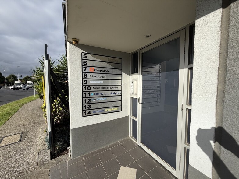 211 Warrigal Rd, Hughesdale à vendre - Photo du bâtiment - Image 2 de 5