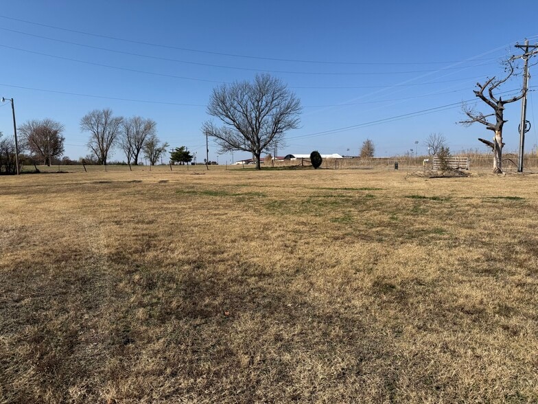 42507 Garretts Lake Rd, Shawnee, OK à vendre - Photo du bâtiment - Image 3 de 8