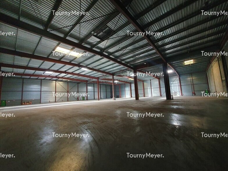 Office in Ambarès-et-Lagrave for lease - Building Photo - Image 2 of 7
