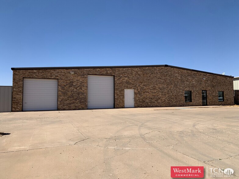 8810 Urbana Ave, Lubbock, TX for sale - Building Photo - Image 1 of 8