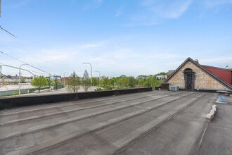 2331 N Elston Ct, Chicago, IL - Aérien  Vue de la carte - Image1