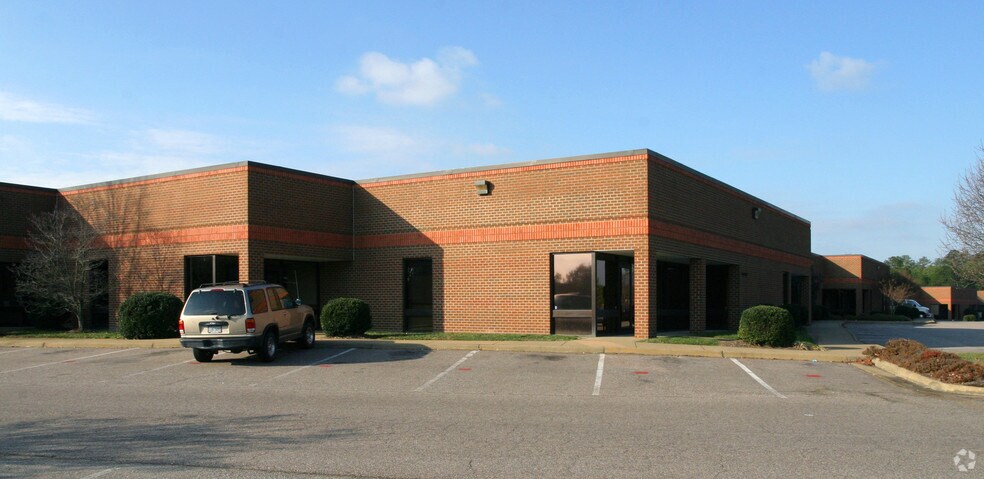 7361-7419 Whitepine Rd, Richmond, VA à louer - Photo du bâtiment - Image 2 de 62