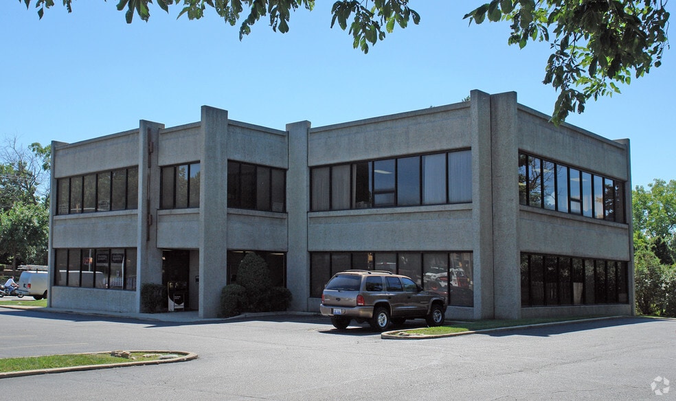 10 W Main St, Cary, IL à vendre - Photo principale - Image 3 de 7