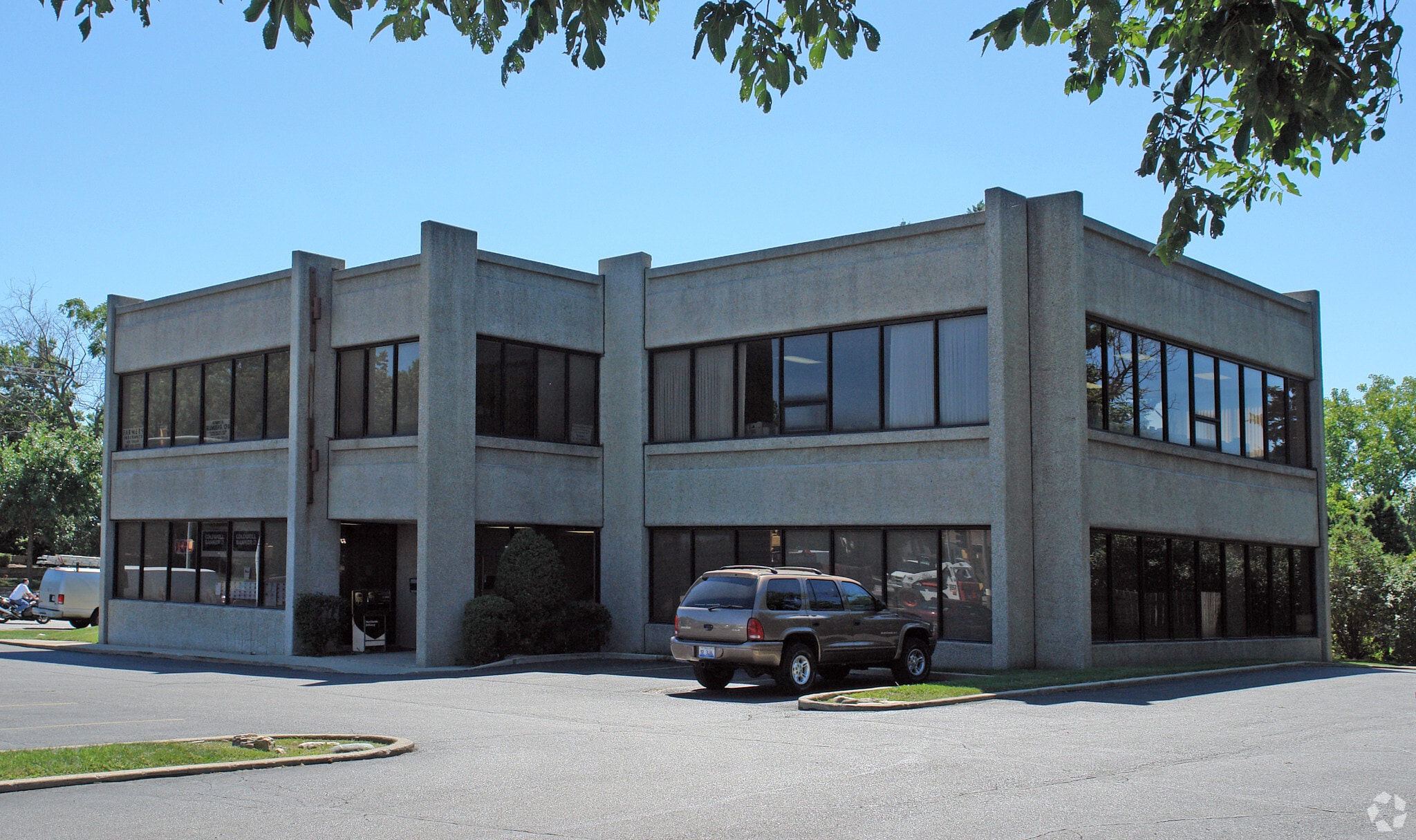 10 W Main St, Cary, IL for sale Primary Photo- Image 1 of 8