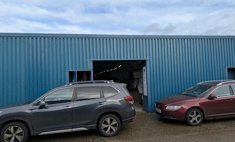 26 Arundel Rd, Arundel for lease - Building Photo - Image 1 of 3