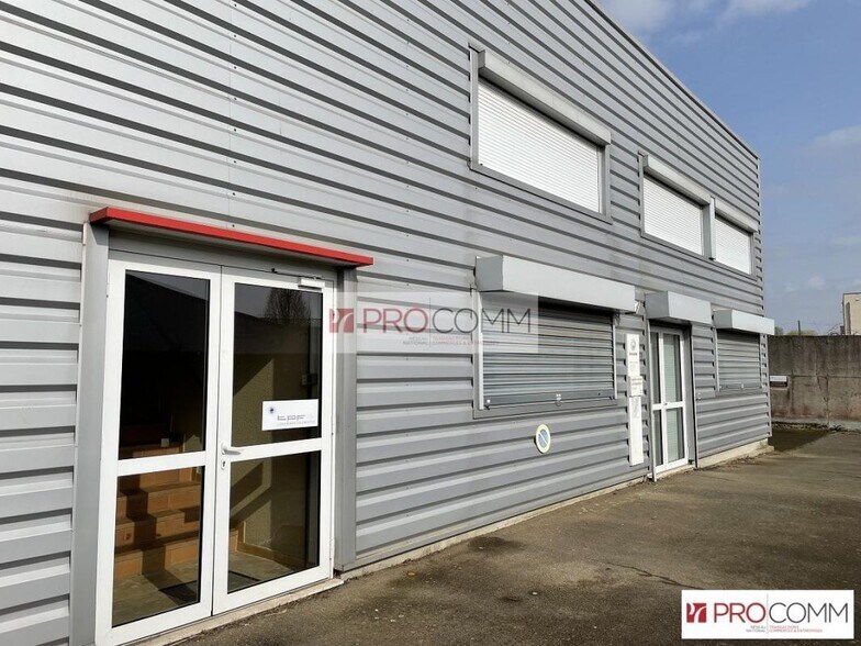 Office in Mainvilliers for lease - Building Photo - Image 3 of 6