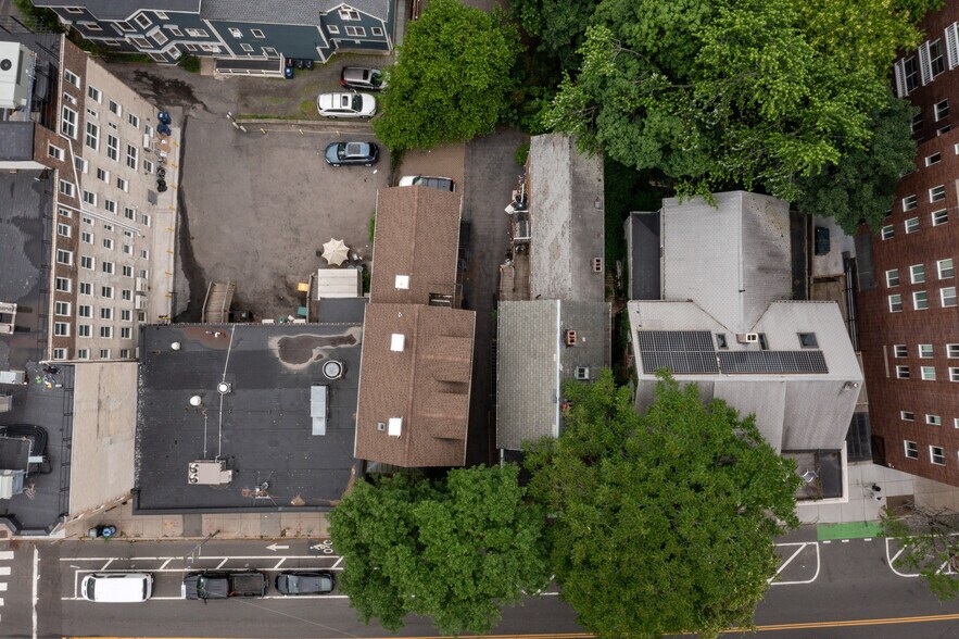 930 Massachusetts Ave, Cambridge, MA à vendre - Photo du bâtiment - Image 3 de 8