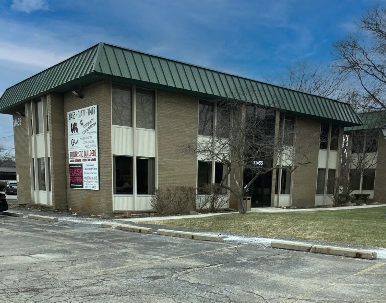 31455 Northwestern Hwy, Farmington Hills, MI for lease Primary Photo- Image 1 of 2