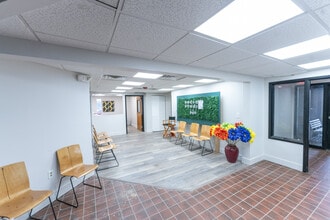 1 Racquet Ln, Monroeville, PA à louer Photo du bâtiment- Image 2 de 25