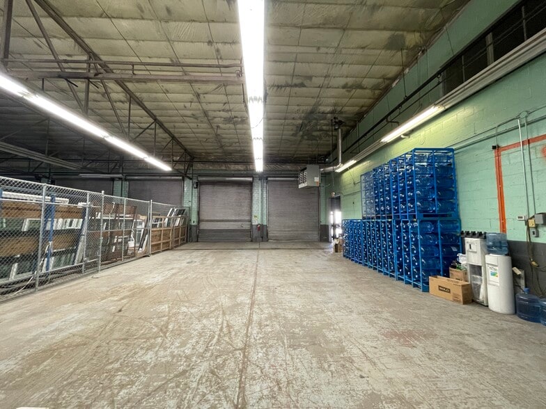 2055 Garrett Way, Pocatello, ID for lease - Interior Photo - Image 3 of 4