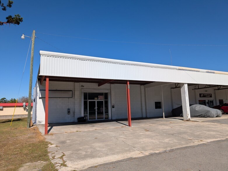 1306 N Ashley St, Valdosta, GA à louer - Photo du bâtiment - Image 2 de 3