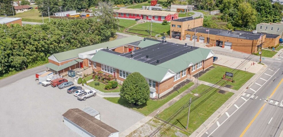 5383 Lee Hwy, Troutville, VA à vendre - Photo du bâtiment - Image 2 de 51