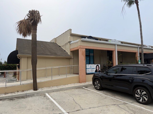 3215-3217 S Macdill, Tampa, FL à louer - Photo du bâtiment - Image 3 de 9