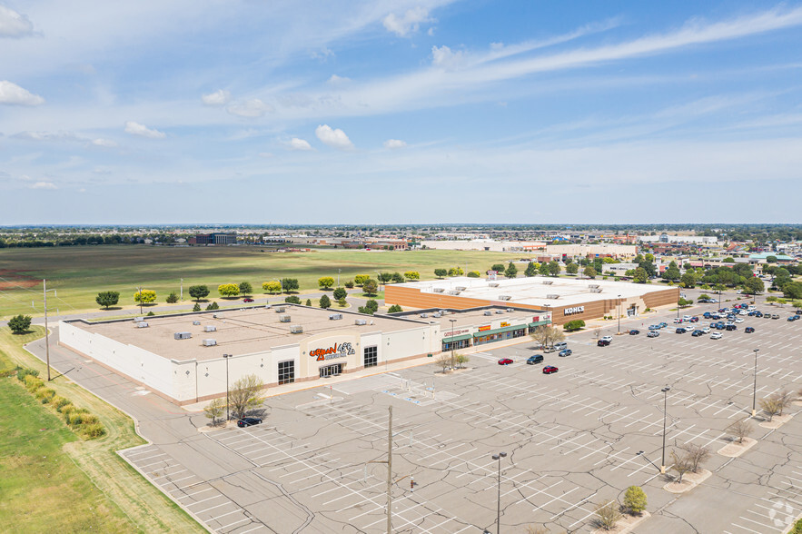 2600-2800 S Telephone Rd, Moore, OK à louer - Photo du bâtiment - Image 1 de 8