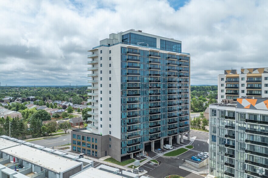 1442 Highland Rd W, Kitchener, ON à louer - Photo du bâtiment - Image 3 de 32