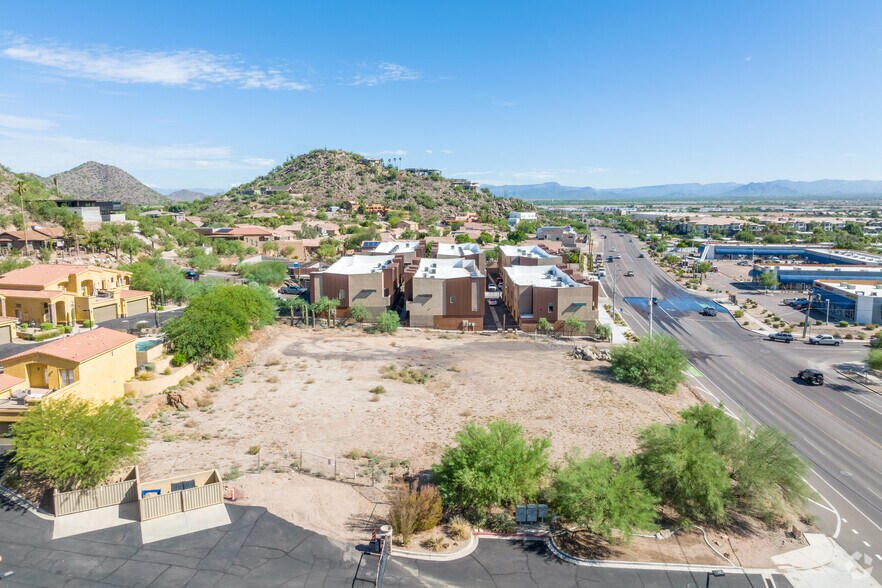 19226 N Cave Creek Rd, Phoenix, AZ à vendre - Photo du bâtiment - Image 3 de 12