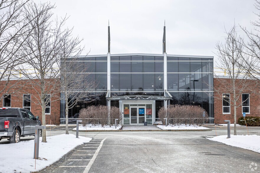 41 Seyon St, Waltham, MA à louer - Photo du bâtiment - Image 2 de 2