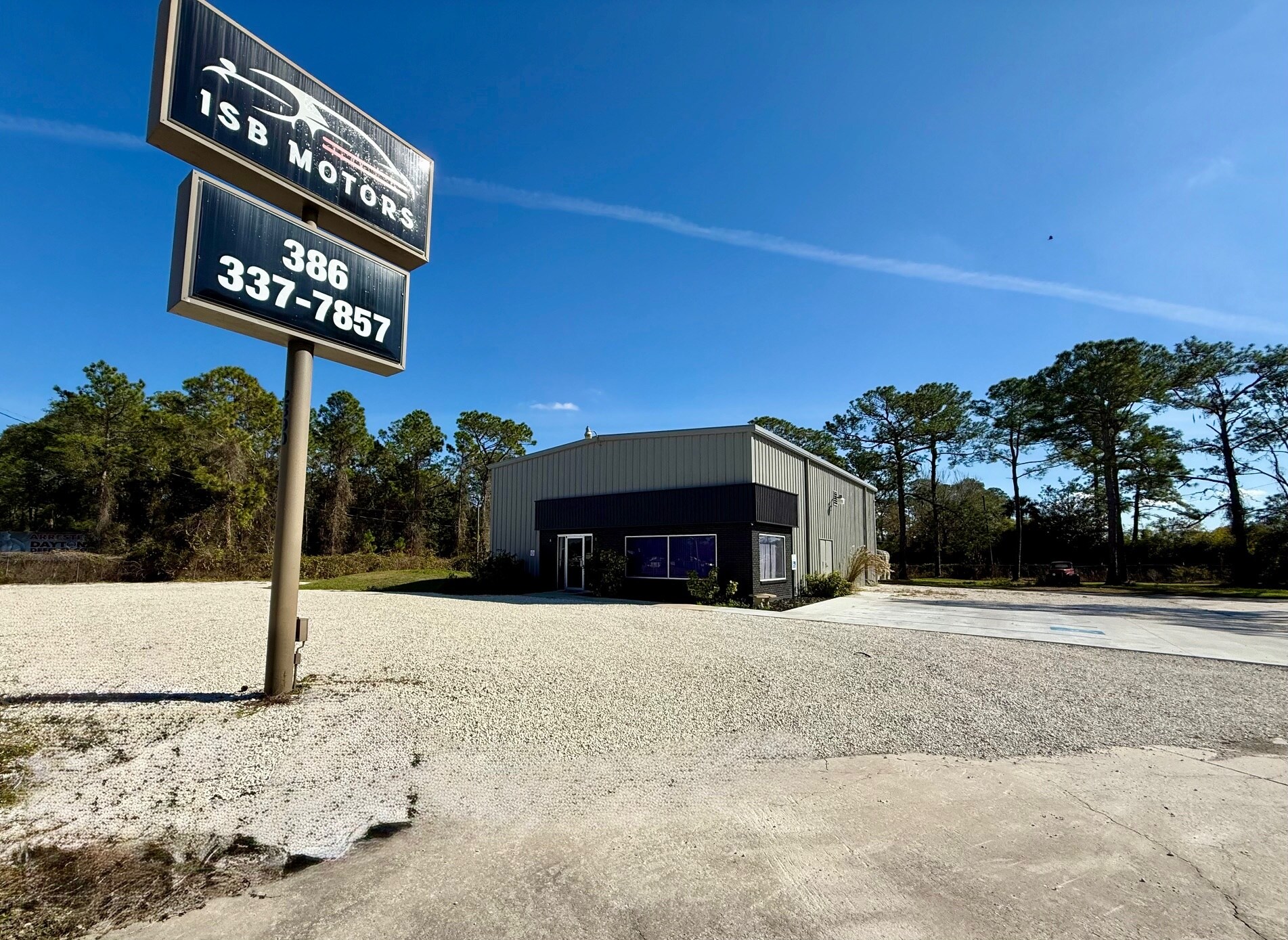 2390 E International Speedway Blvd, Deland, FL à louer Photo principale- Image 1 de 46