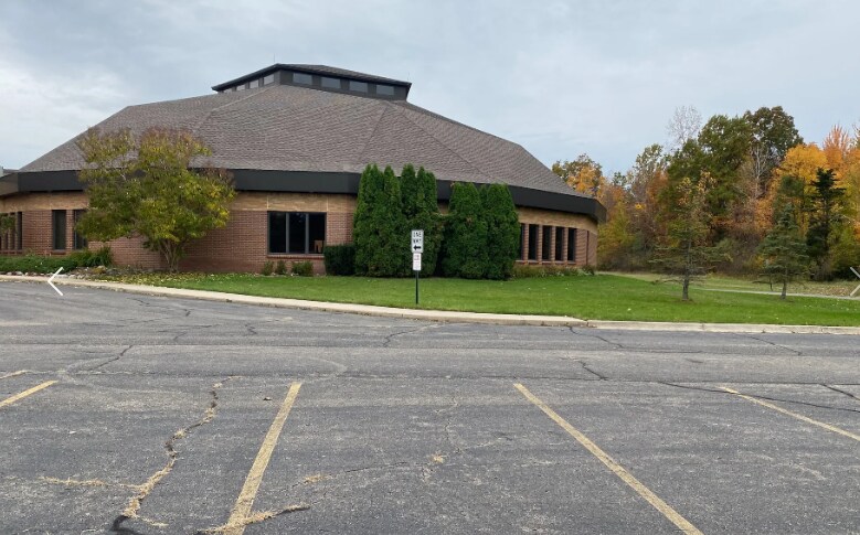 32500 Palmer Rd, Westland, MI à vendre - Photo du bâtiment - Image 2 de 8