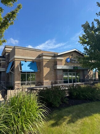 Plus de détails pour 1279 Capitol Dr, Pewaukee, WI - Commerce de détail à louer