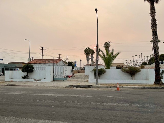 3669 W Slauson Ave, Los Angeles, CA for sale - Building Photo - Image 3 of 11