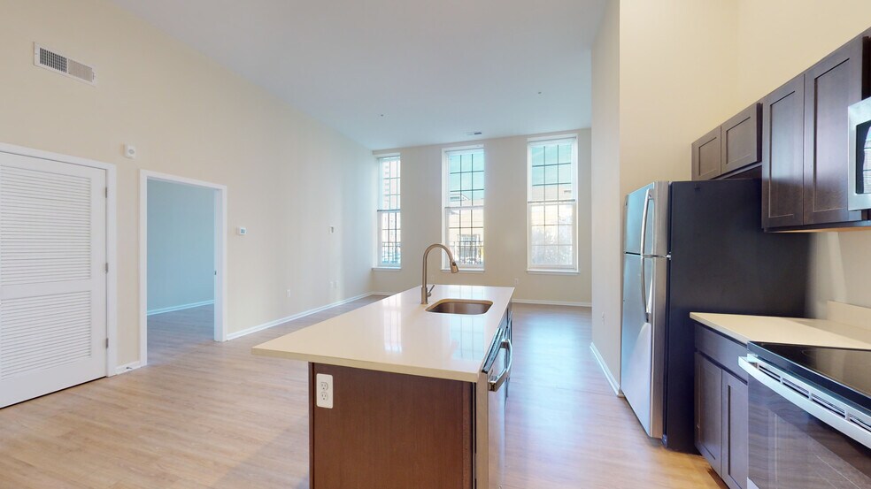 407-415 N Howard St, Baltimore, MD à vendre - Numérisation 3D de Matterport - Image 3 de 77
