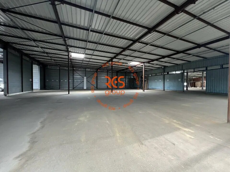 Industrial in Bordeaux for sale Building Photo- Image 1 of 7