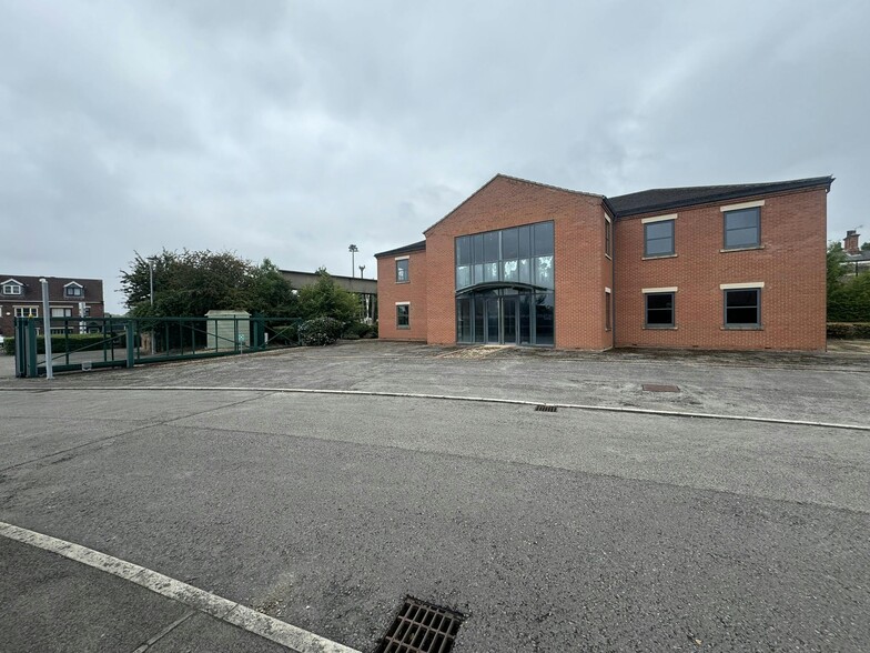 Thrumpton Ln, Retford for lease - Building Photo - Image 3 of 4