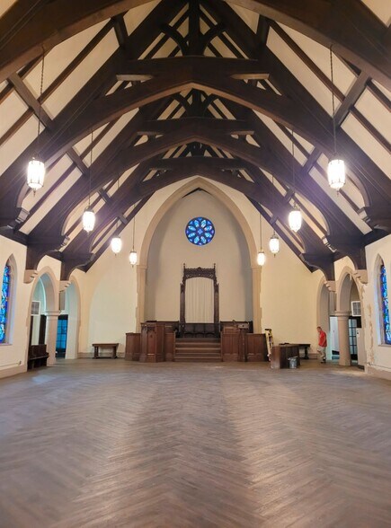421 Spicer St, Akron, OH for lease - Interior Photo - Image 3 of 6