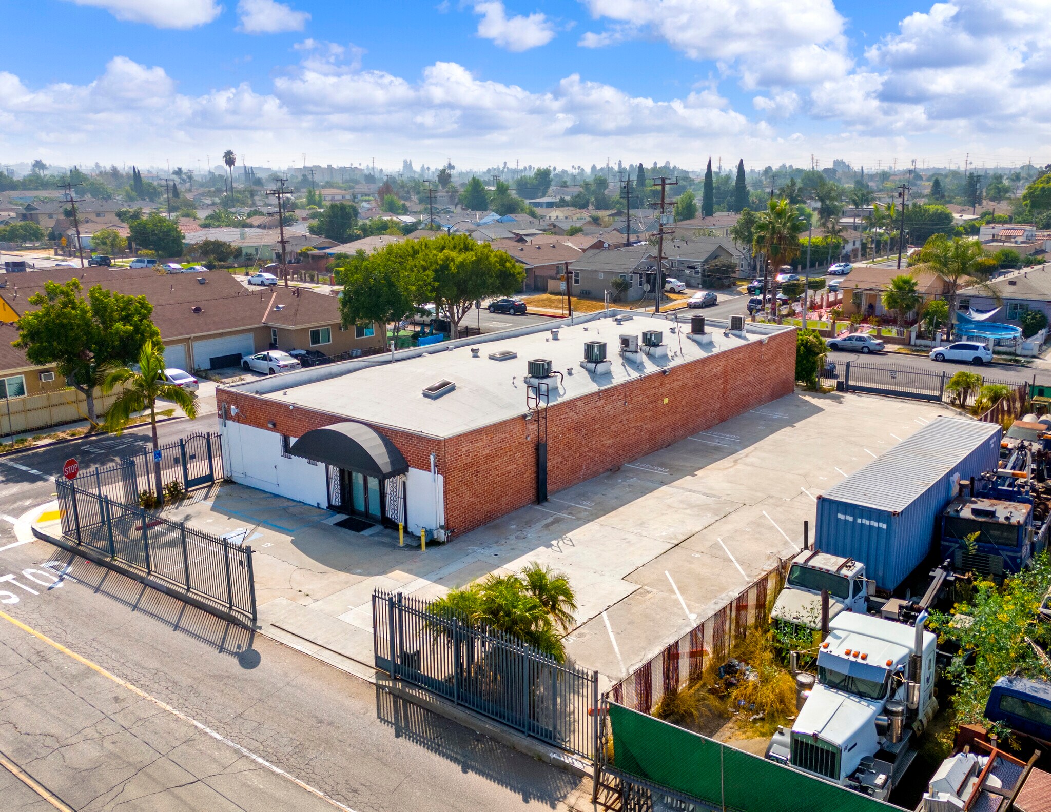 4055-4057 E 52nd St, Maywood, CA à vendre Photo du bâtiment- Image 1 de 16