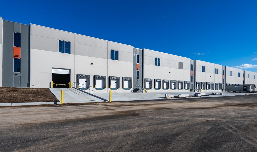 152 Depot St, Bellingham, MA for lease - Building Photo - Image 3 of 8