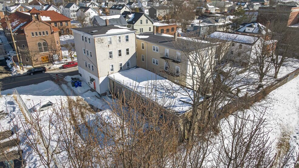 528 Charles St, Providence, RI à vendre - Photo du bâtiment - Image 3 de 52