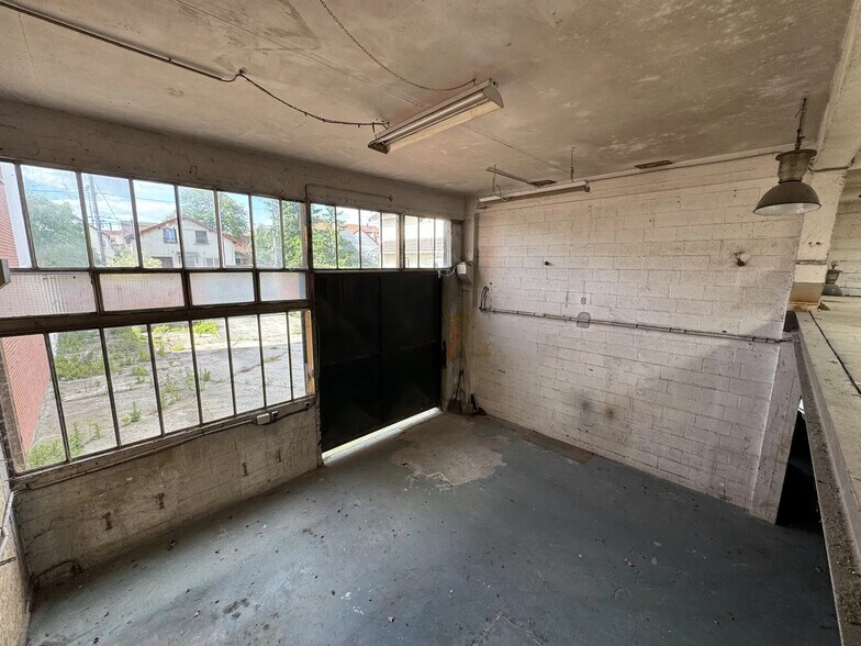 Flex dans Bezons à louer - Photo du bâtiment - Image 2 de 18