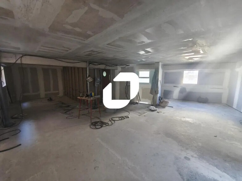 Office in Nogent-sur-Marne for lease - Building Photo - Image 3 of 3