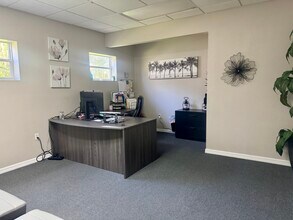 6616-6636 Rowan Rd, New Port Richey, FL for lease Interior Photo- Image 2 of 5