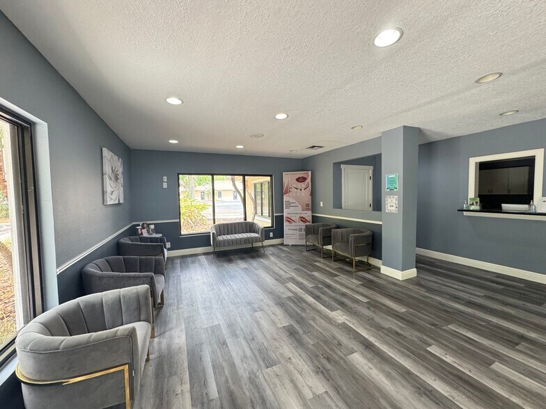 3875 Nova Rd, Port Orange, FL à louer - Photo intérieure - Image 3 de 36