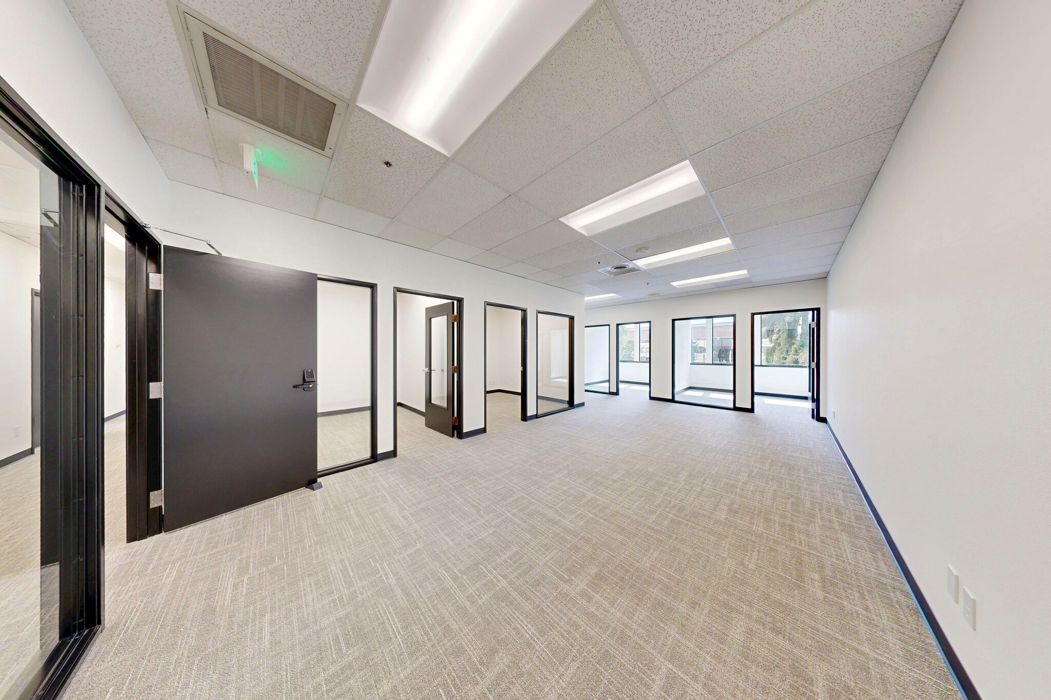676 Woodland Square Loop SE, Lacey, WA for lease Interior Photo- Image 1 of 7