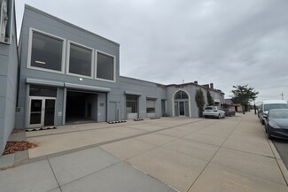 Plus de détails pour 12419 Metropolitan Ave, Kew Gardens, NY - Commerce de détail à louer