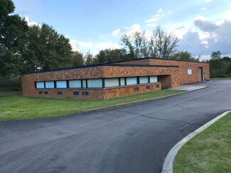Plus de détails pour 327 S Walnut Ln, Beaver, PA - Industriel à vendre