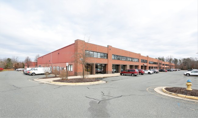 Plus de détails pour 1130 International Pky, Fredericksburg, VA - Industriel à louer